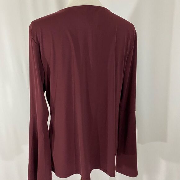 NWT Alex Marie V Neck Plum Color Top - Picture 8 of 10